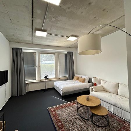 35 Qm Grosses Apartment Mit Eigenem Badezimmer In Den Elbvororten Hamburg Eksteriør bilde