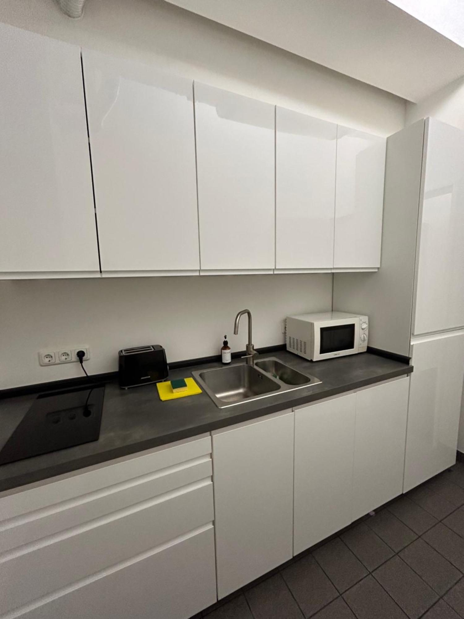 35 Qm Grosses Apartment Mit Eigenem Badezimmer In Den Elbvororten Hamburg Eksteriør bilde