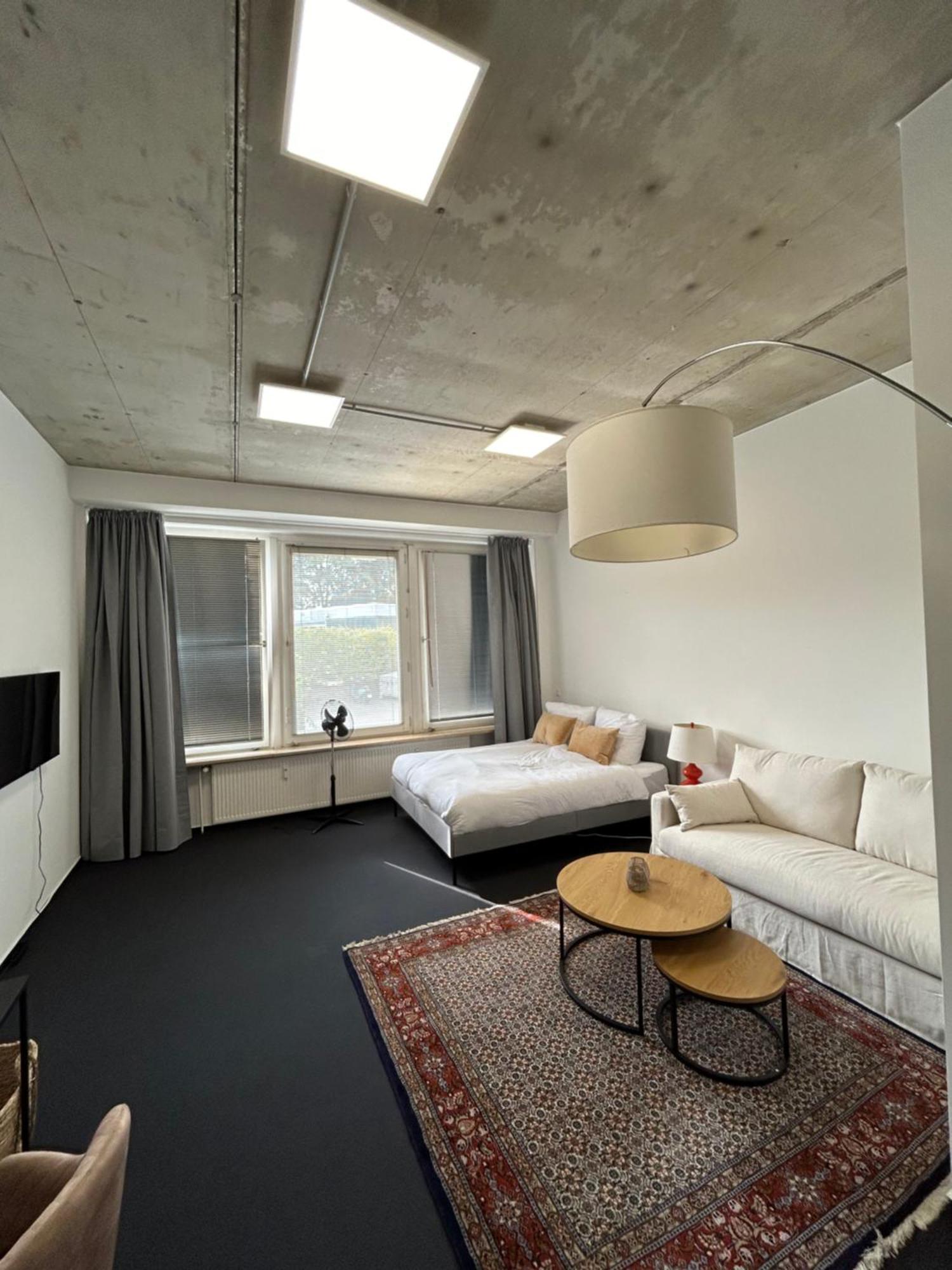 35 Qm Grosses Apartment Mit Eigenem Badezimmer In Den Elbvororten Hamburg Eksteriør bilde